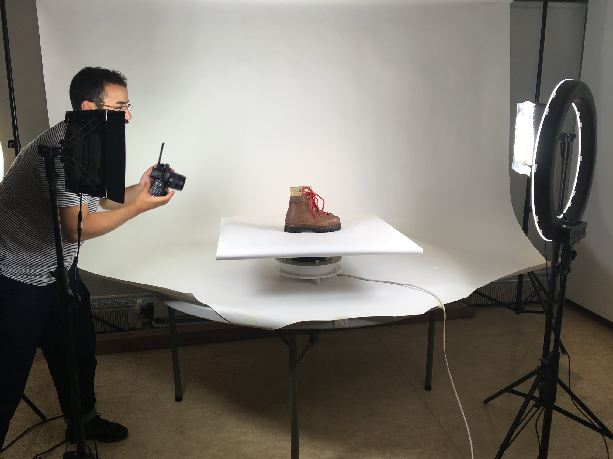 Modélisation 3D par l'agence Newwoc d'une chaussure de marche